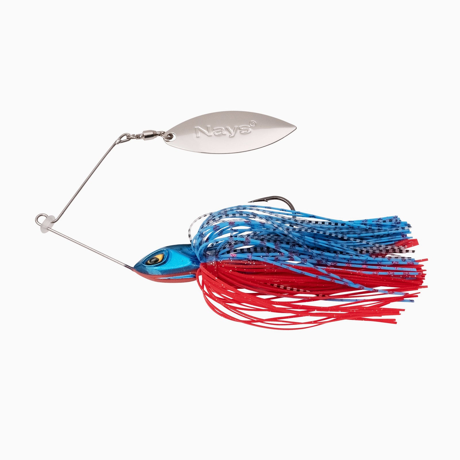 Das Bild zeigt einen Spinnerbait mit einem blau-roten Kopf mit realistischem Augen-Design, einem scharfen Einzelhaken, einer Spirale für den Trailer und einem blau-roten Fransenkleid. Ein silbernes Spinnerblatt ist an der oberen Achse befestigt.