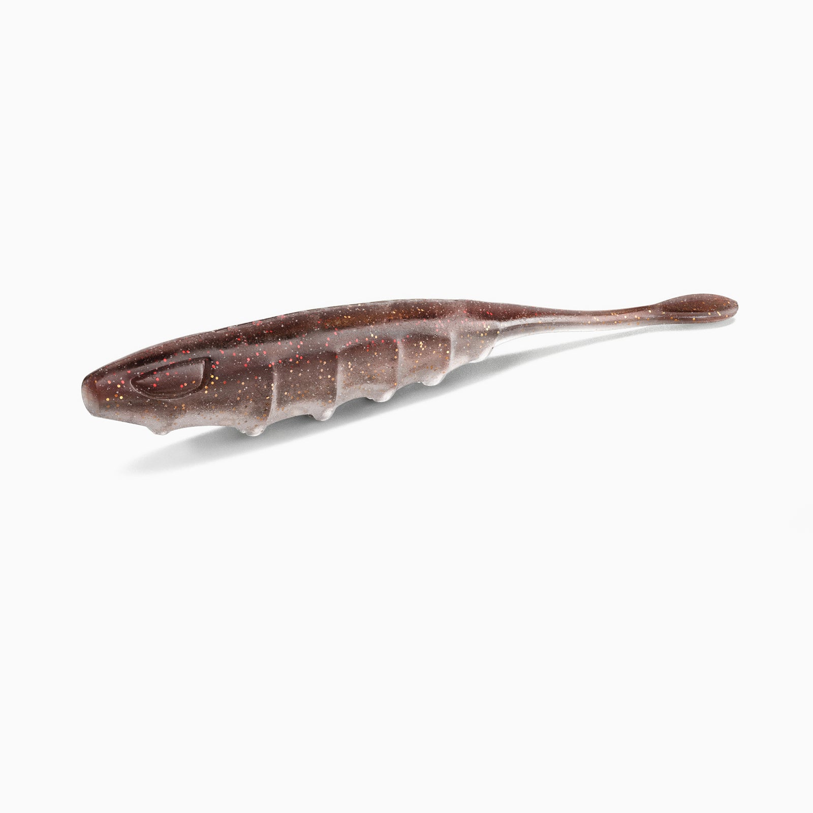 Das Bild zeigt unseren Pin-Tail-Gummiköder mit realistischem Augen-Design und typischer Rippenstruktur. Der Körper ist in Rot-Braun gehalten, während der Bauch einen hell-braunen Kontrast mit roten Partikeln bildet.