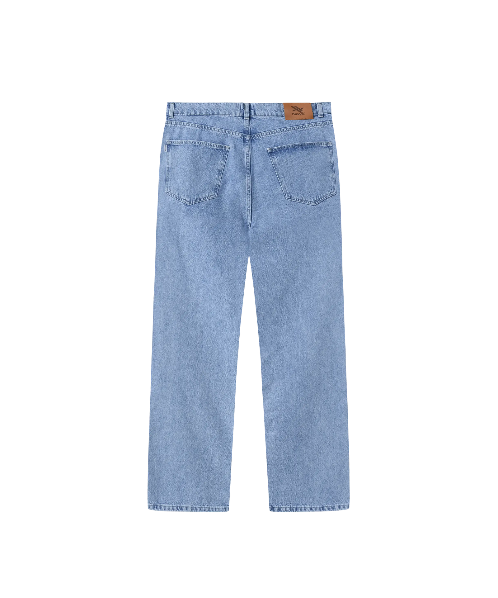 Nays Straight Fit Jeans aus hellblauem Denim, Rückansicht mit geradem Schnitt, zwei Gesäßtaschen, Gürtelschlaufen und Lederpatch am Bund, klassisches 5-Pocket-Design.