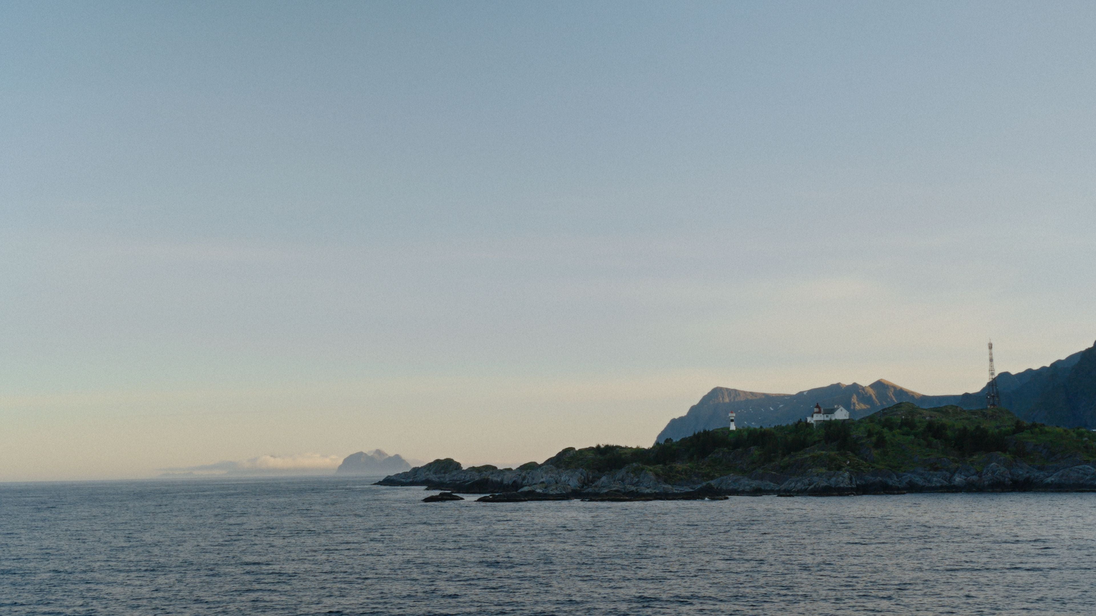 Per Klick auf das Bild gelangst du zur Übersicht einiger unserer Partner Händler. Hier kannst du nach Land und Postleitzahl in deiner Umgebung nach Nays suchen.