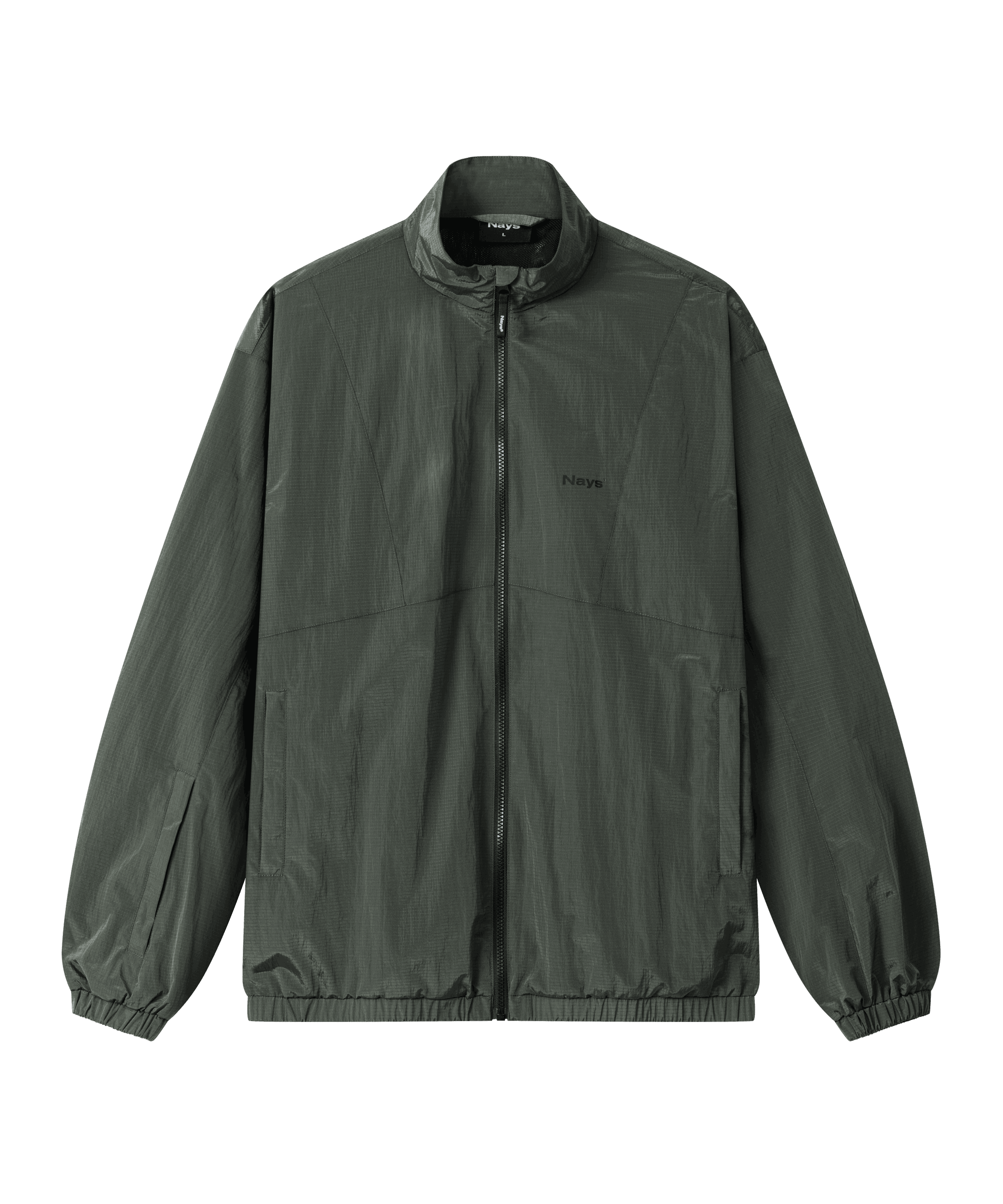 Khaki farbige Blouson Jacke von Nays aufgenommen won vorne. Elastischer Saum, Ärmelbündchen. Durchgehender Reißverschluss un ein kleines Nays Logo auf der linken Brust.