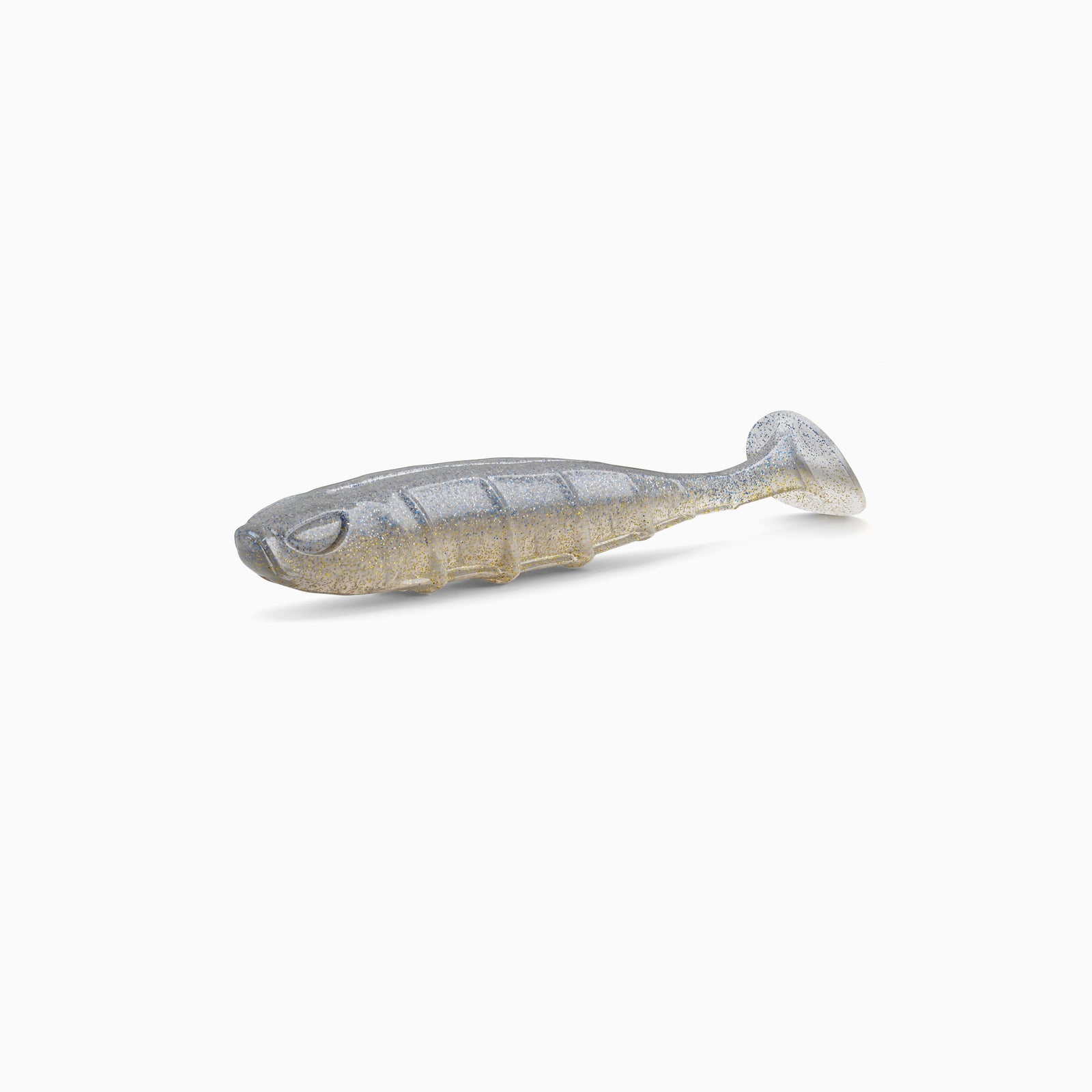 Das Bild zeigt einen Paddle-Tail-Gummiköder mit realistischem Augen-Design, typischer Rippenstruktur und schlankem Körper. Der Körper ist in hell-blau gehalten, während der Bauch einen weißen Kontrast mit goldenen Partikeln bildet.