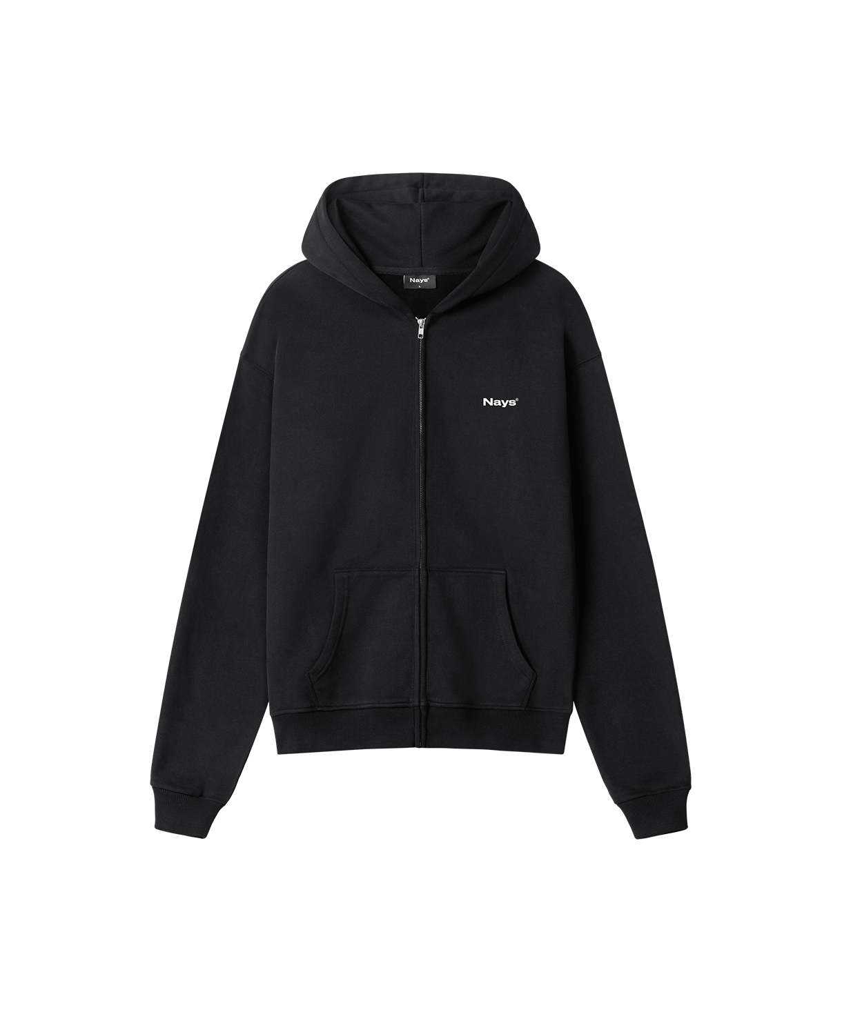 Die Vorderanicht eines Hoodies mit Reißverschluss in schwarz. Das Kapuzen-Sweatshirt hat seitliche Eingriffstaschen und ein kleines Nays Logo auf der Brust. 