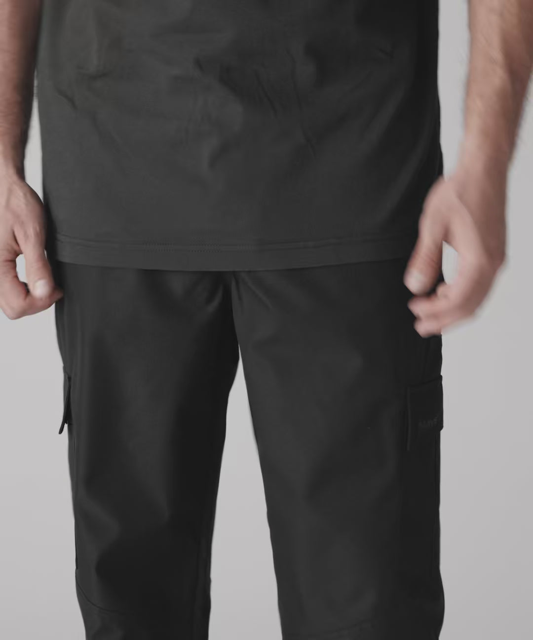 In dem Video werden die Funktionen unserer Utility Hose gezeigt.